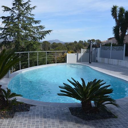 Belle Maison Avec Piscine Dans Les Hauteurs A Saint Raphael ภายนอก รูปภาพ