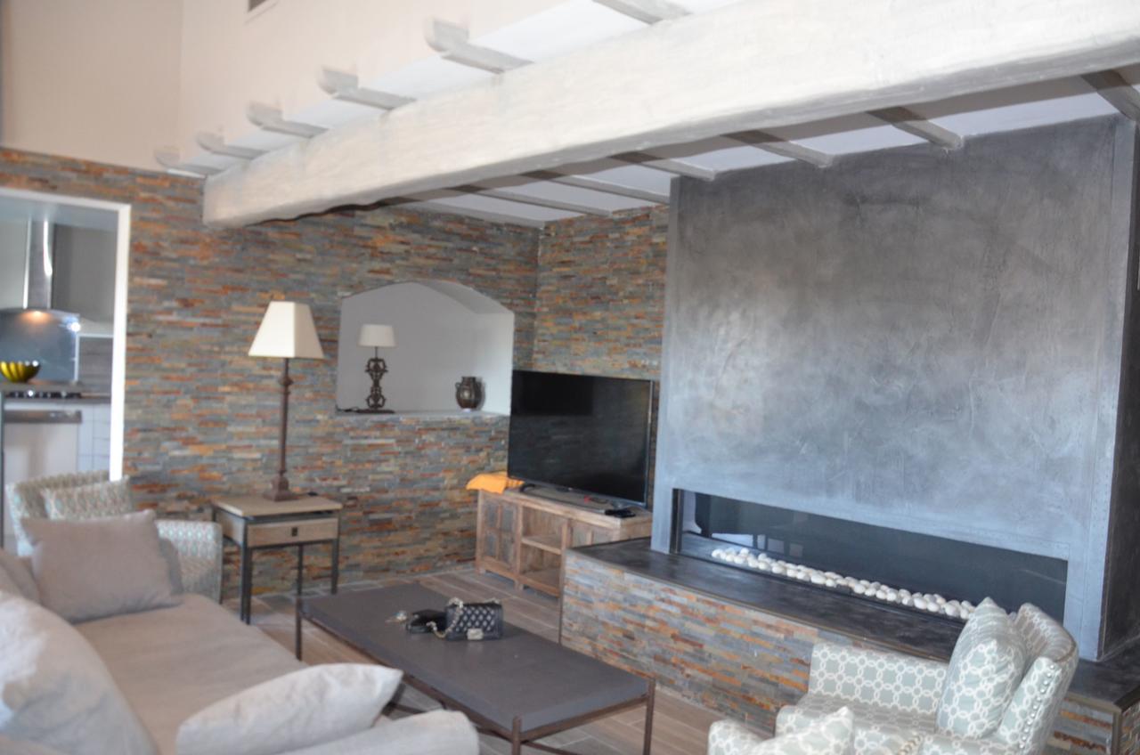 Belle Maison Avec Piscine Dans Les Hauteurs A Saint Raphael ภายนอก รูปภาพ